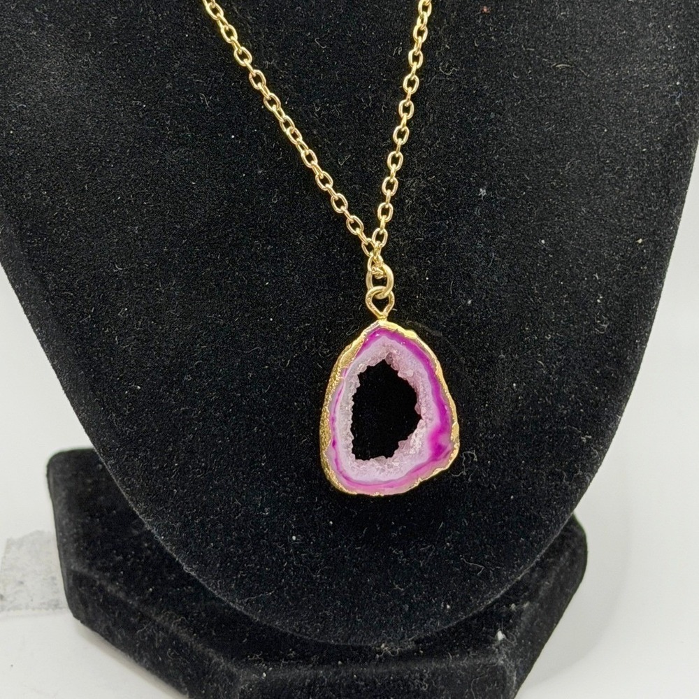Pink Agate Slice Pendant Necklace Gold Tone Chain Boho‎ Statement